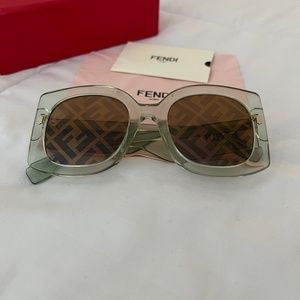 Fendi 53MM Oversized Square Logo Sunglasses